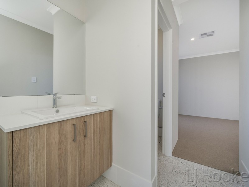 3 Reevesby Street, Eglinton WA 6034