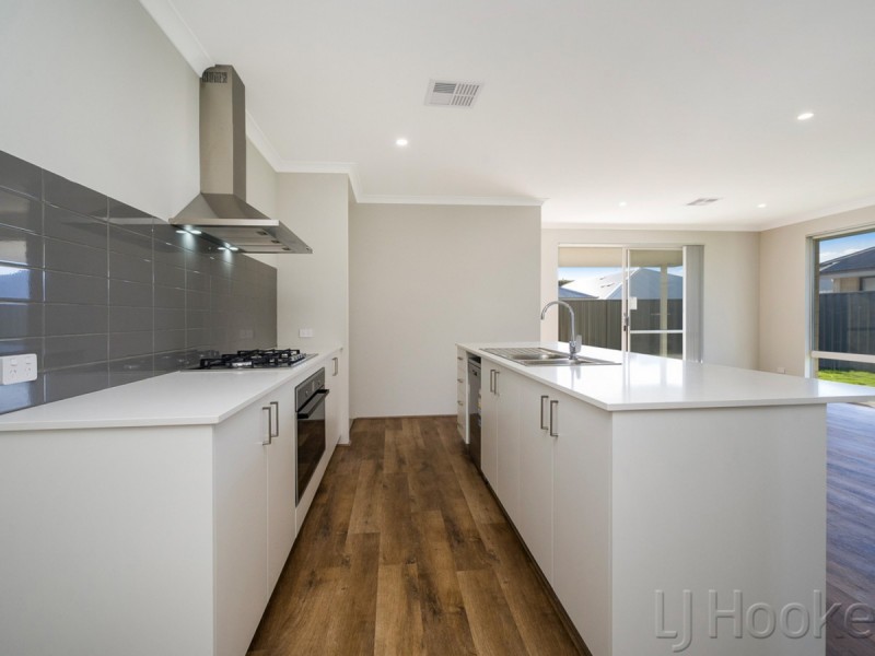 3 Reevesby Street, Eglinton WA 6034