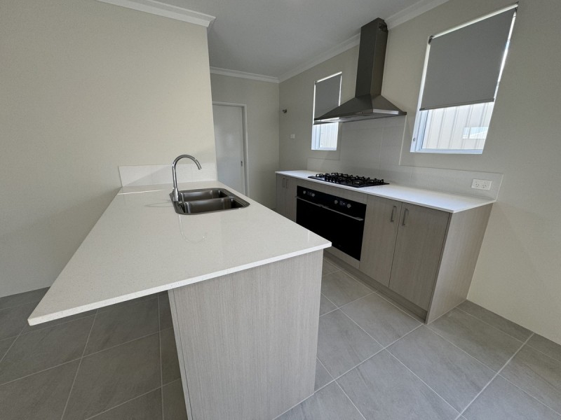 13 Paddle Way, Yanchep WA 6035