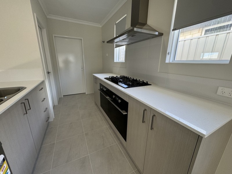 13 Paddle Way, Yanchep WA 6035