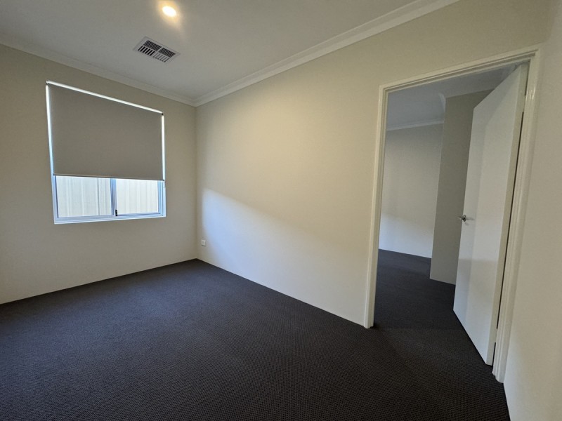 13 Paddle Way, Yanchep WA 6035