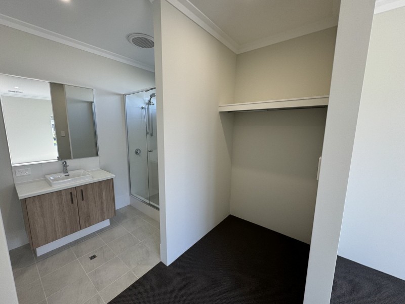 13 Paddle Way, Yanchep WA 6035