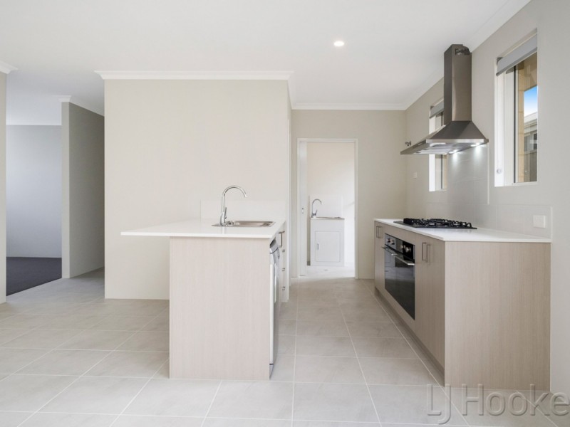 13 Paddle Way, Yanchep WA 6035