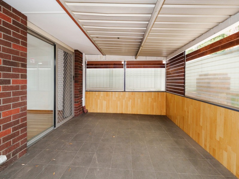 12 Girrawheen Avenue, Girrawheen WA 6064