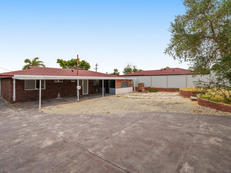 12 Girrawheen Avenue, Girrawheen WA 6064