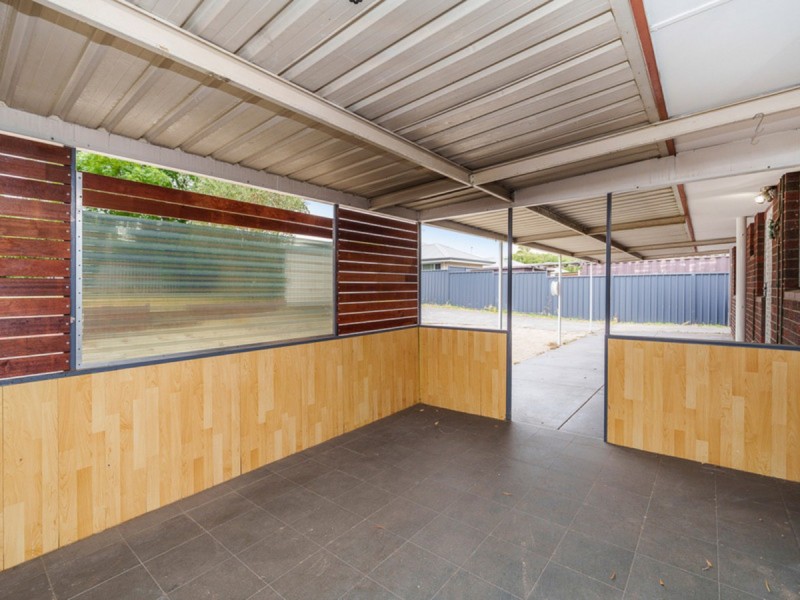 12 Girrawheen Avenue, Girrawheen WA 6064