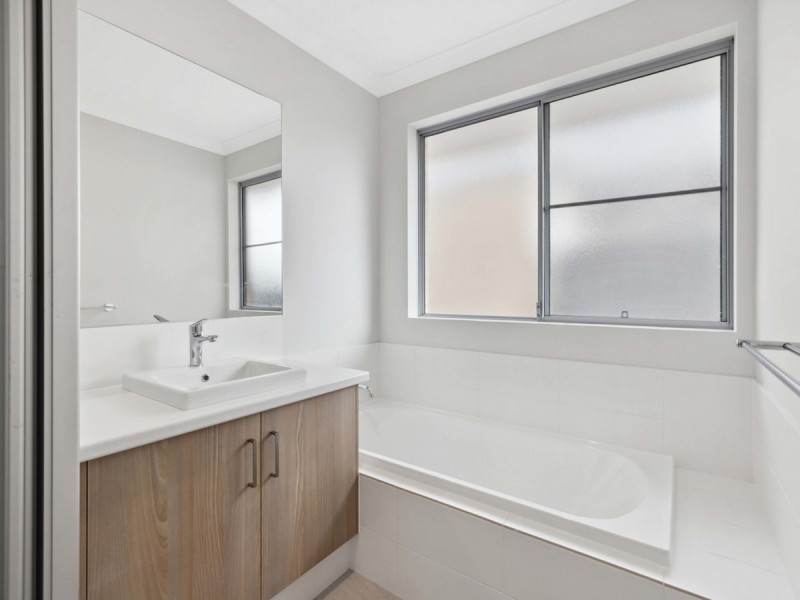 3 Negri Close, South Guildford WA 6055