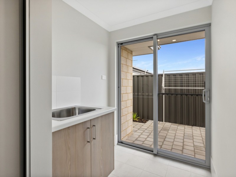 3 Negri Close, South Guildford WA 6055