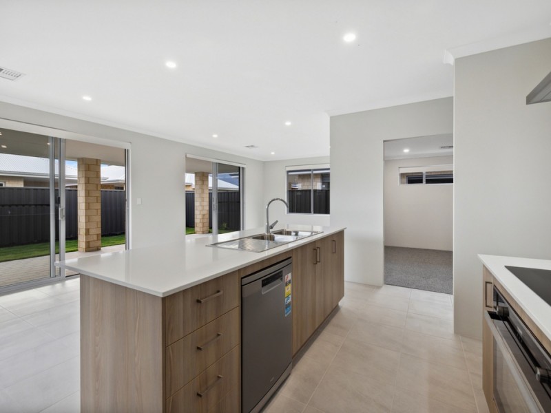 3 Negri Close, South Guildford WA 6055