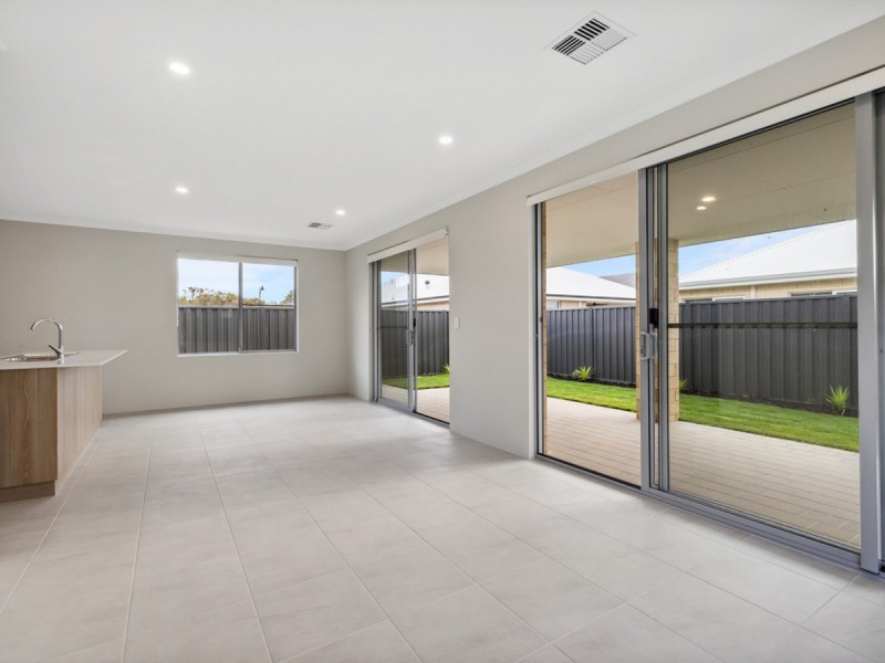 3 Negri Close, South Guildford WA 6055