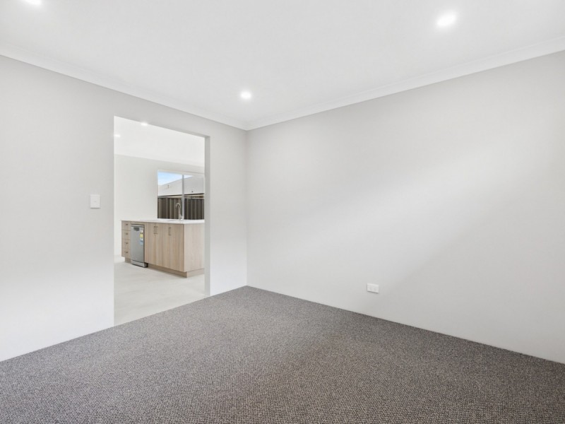 3 Negri Close, South Guildford WA 6055