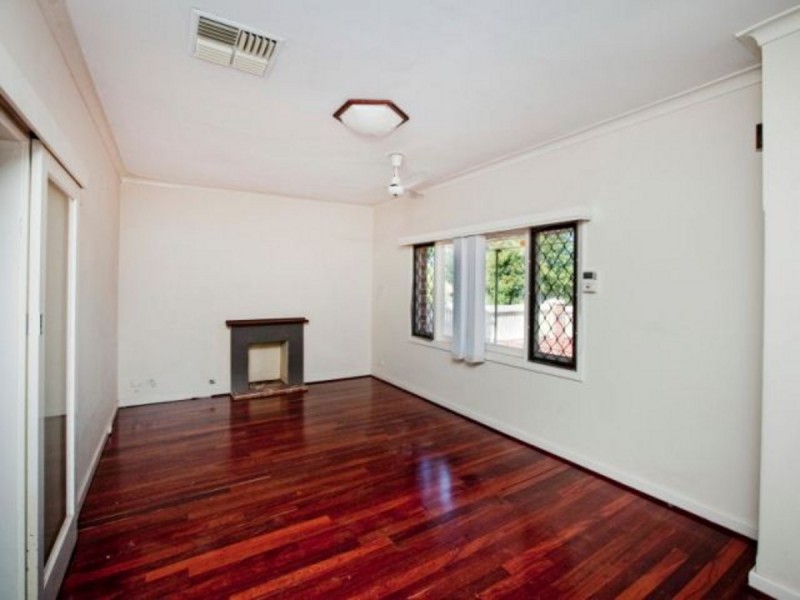 18 Quadea Way, Nollamara WA 6061