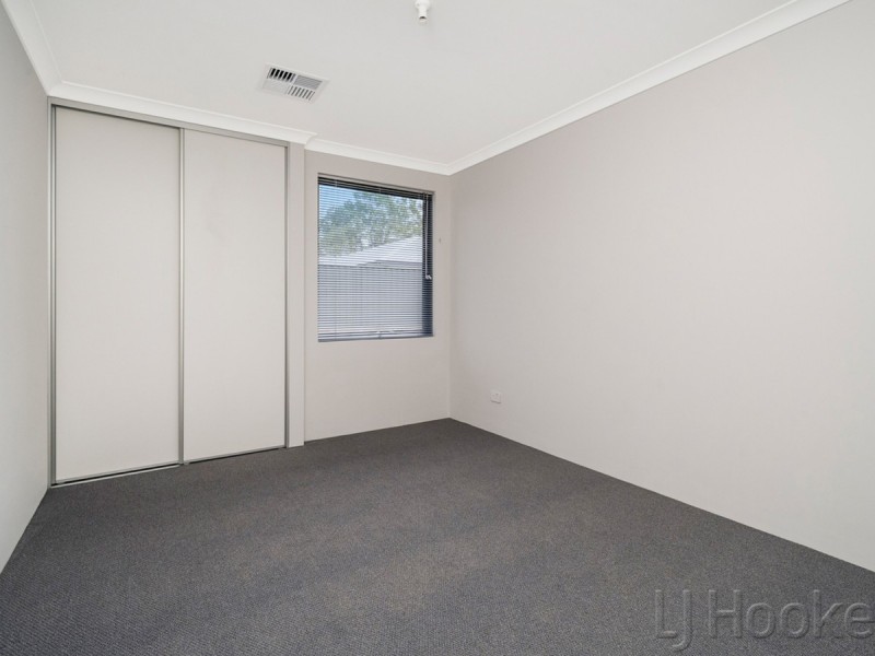 71 Denmark Loop, South Guildford WA 6055