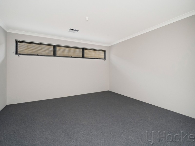 71 Denmark Loop, South Guildford WA 6055