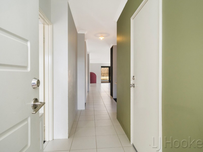 8 Tilbrook Rise, Ellenbrook WA 6069