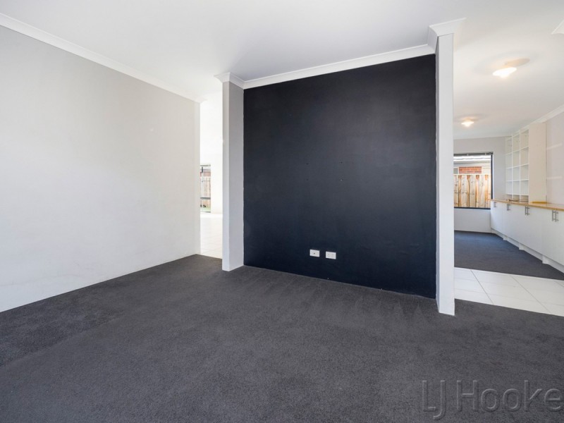 8 Tilbrook Rise, Ellenbrook WA 6069