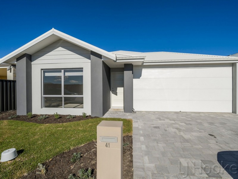 41 Arrowsmith Loop, South Guildford WA 6055