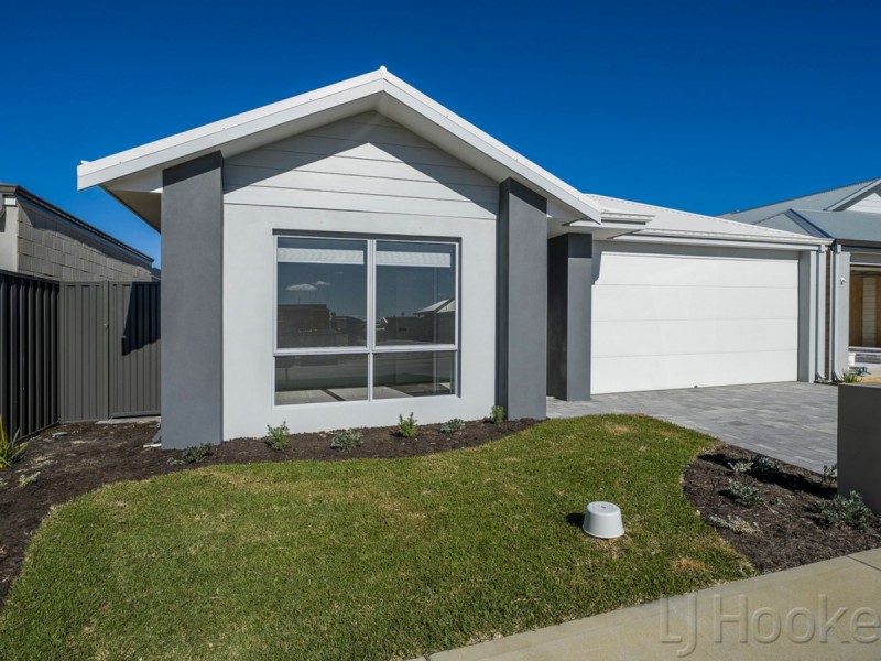 41 Arrowsmith Loop, South Guildford WA 6055