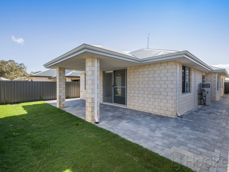 41 Arrowsmith Loop, South Guildford WA 6055