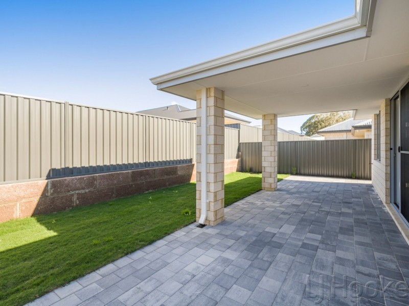 41 Arrowsmith Loop, South Guildford WA 6055
