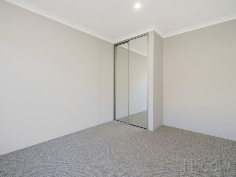 41 Arrowsmith Loop, South Guildford WA 6055