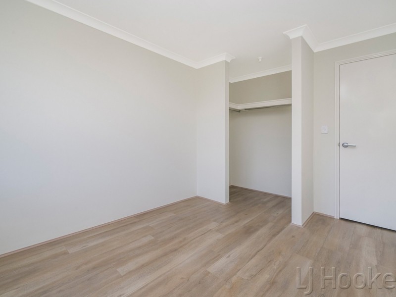 69 Denmark Loop, South Guildford WA 6055