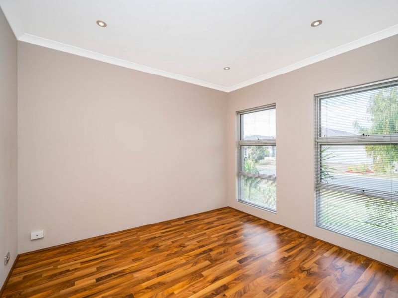 36 Wannell Street, Queens Park WA 6107