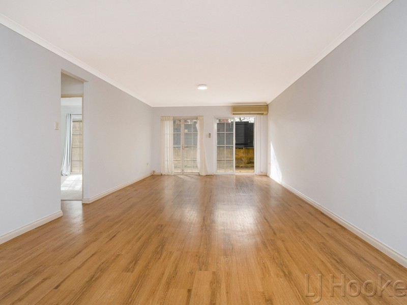 4/2 Henry Lawson Walk, East Perth WA 6004