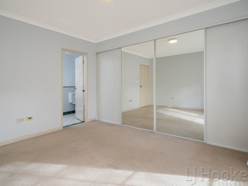 4/2 Henry Lawson Walk, East Perth WA 6004