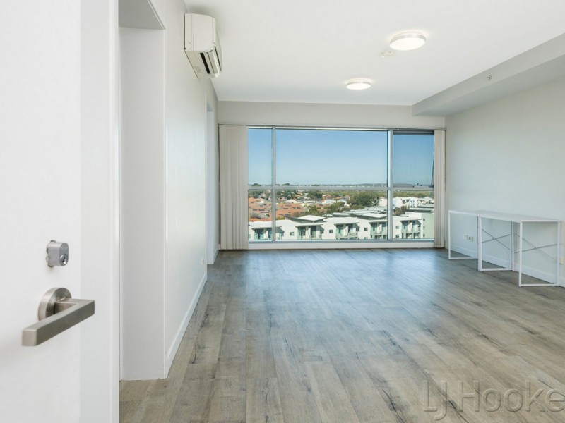 512/17 Malata Cresent, Success WA 6164