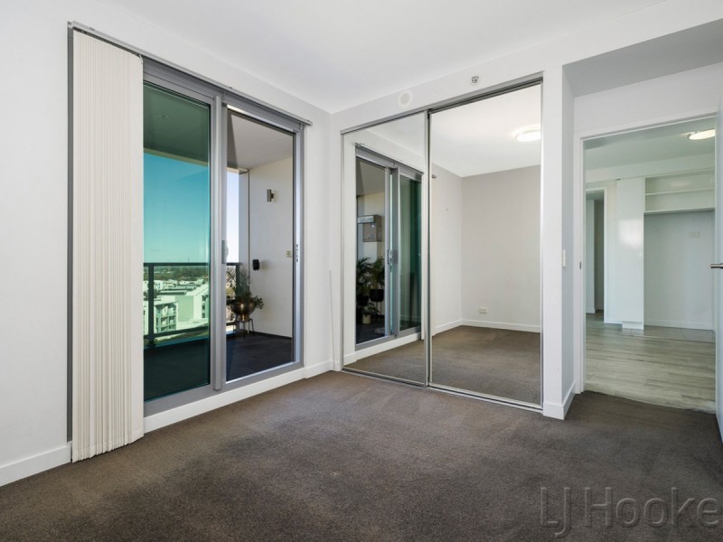 512/17 Malata Cresent, Success WA 6164