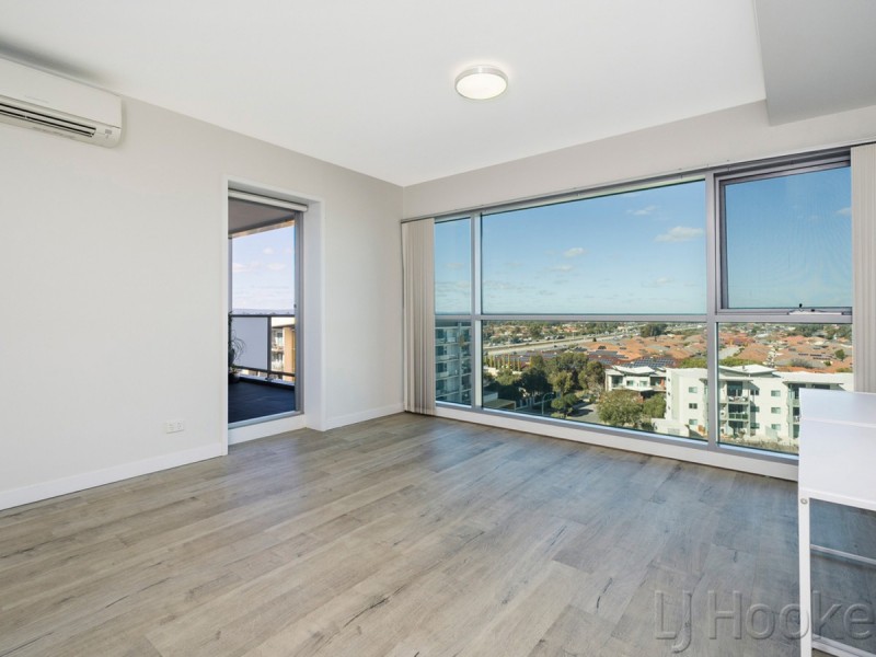 512/17 Malata Cresent, Success WA 6164
