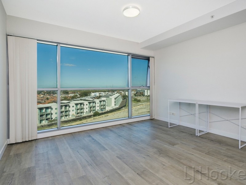 512/17 Malata Cresent, Success WA 6164
