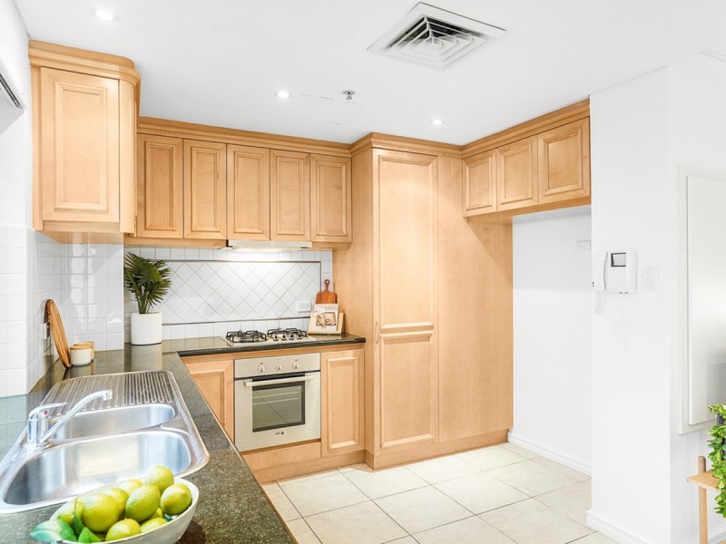 607/2 St Georges Terrace, Perth WA 6000