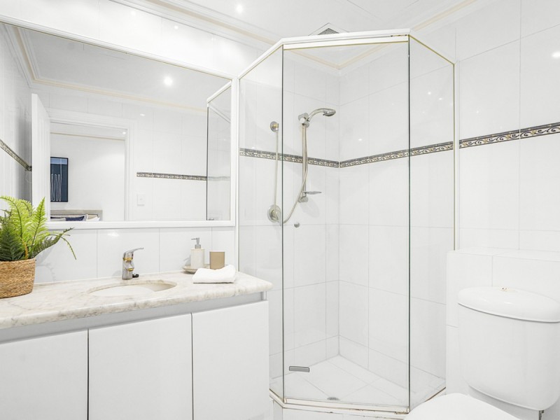 607/2 St Georges Terrace, Perth WA 6000