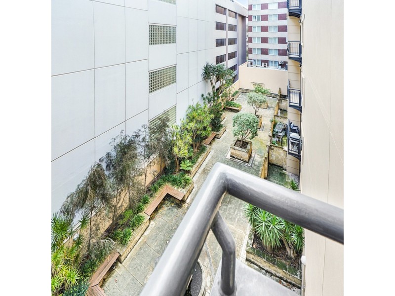 607/2 St Georges Terrace, Perth WA 6000