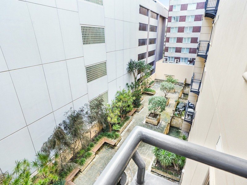 607/2 St Georges Terrace, Perth WA 6000