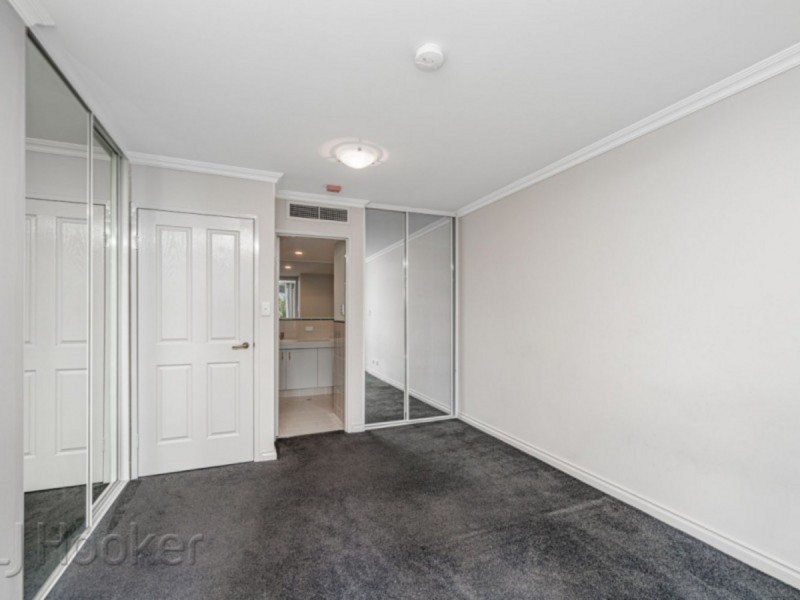 9/134 Mounts Bay Road, Perth WA 6000