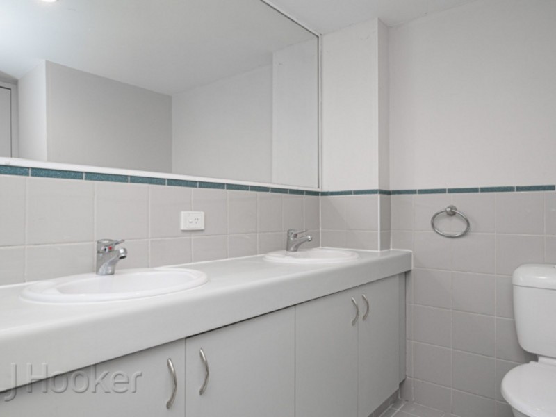9/134 Mounts Bay Road, Perth WA 6000
