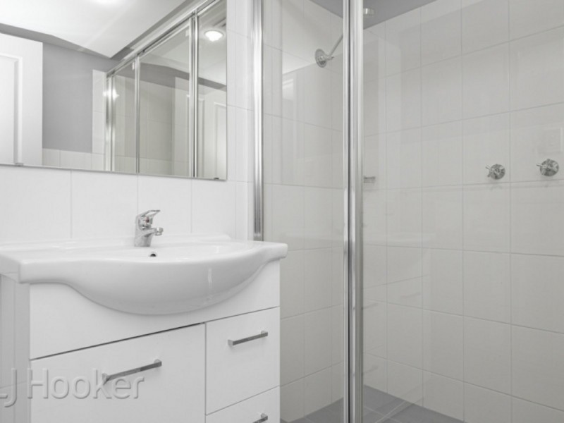 9/134 Mounts Bay Road, Perth WA 6000