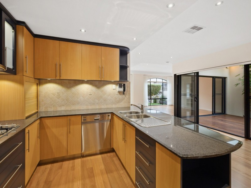 24 Tully Road, East Perth WA 6004