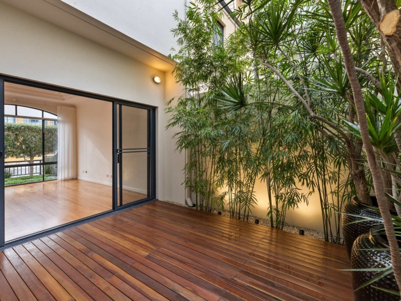 24 Tully Road, East Perth WA 6004