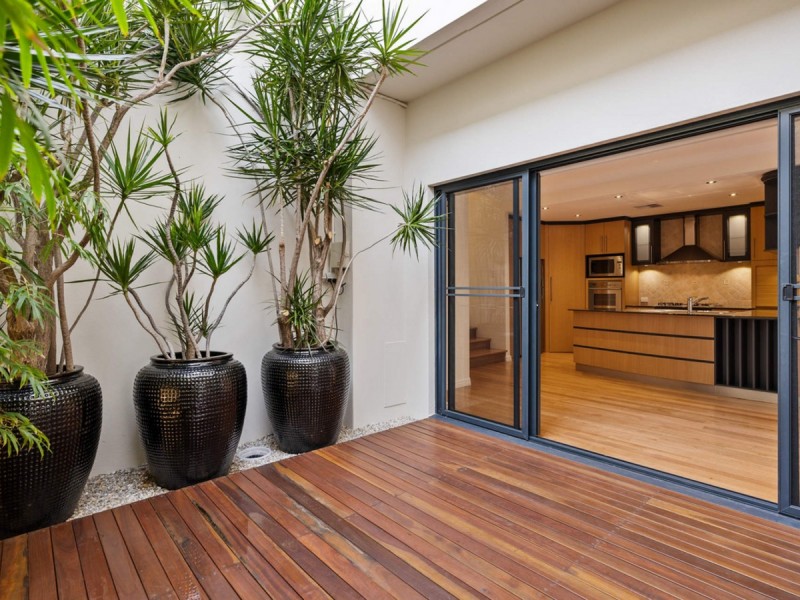 24 Tully Road, East Perth WA 6004