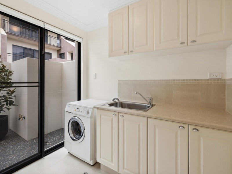 24 Tully Road, East Perth WA 6004