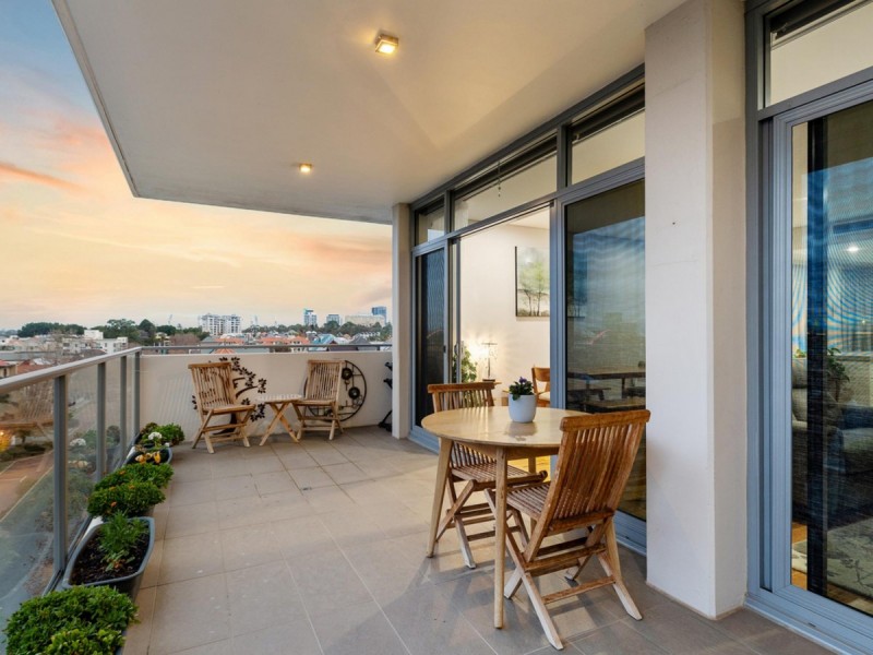 9/47 Tully Road, East Perth WA 6004