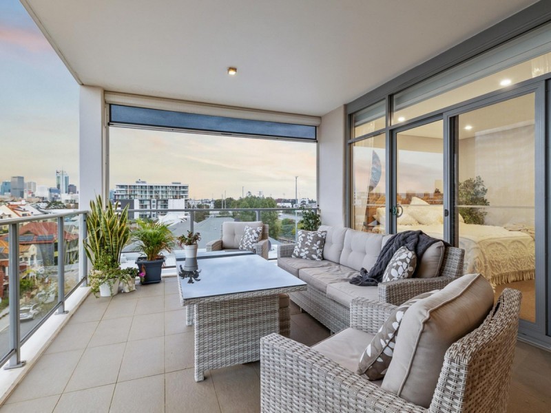 9/47 Tully Road, East Perth WA 6004