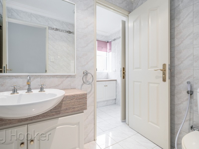 34B Simpson Street, Applecross WA 6153