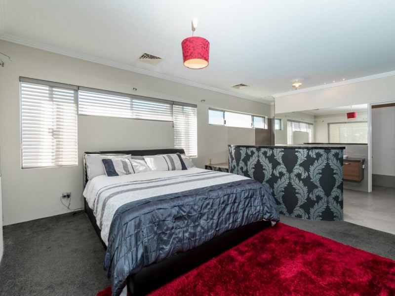 31 Sedgeland Way, Ascot WA 6104