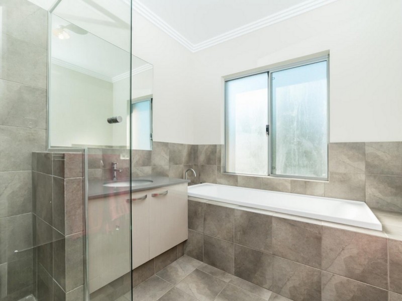 31 Sedgeland Way, Ascot WA 6104