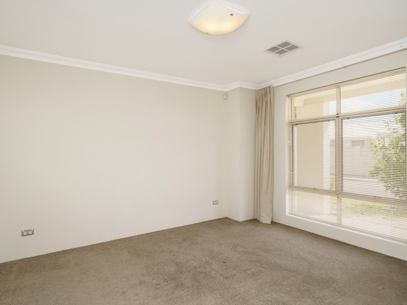 23/27 Barfield Road, Hammond Park WA 6164